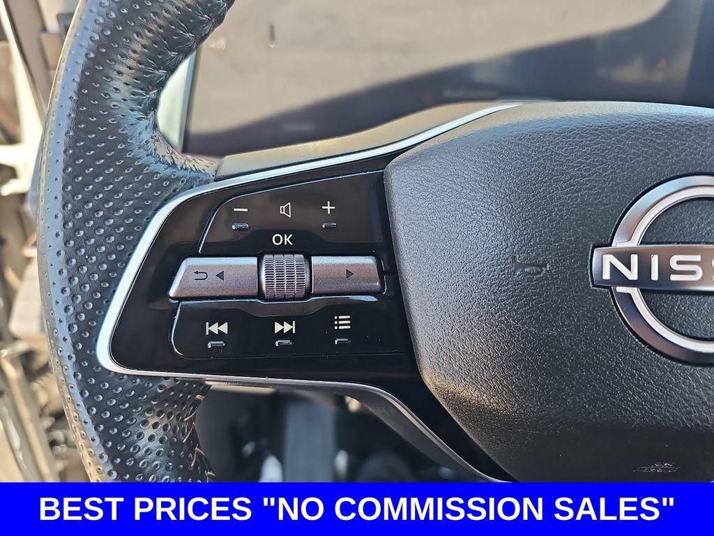 Used 2023 Nissan Ariya AWD/4WD image 17