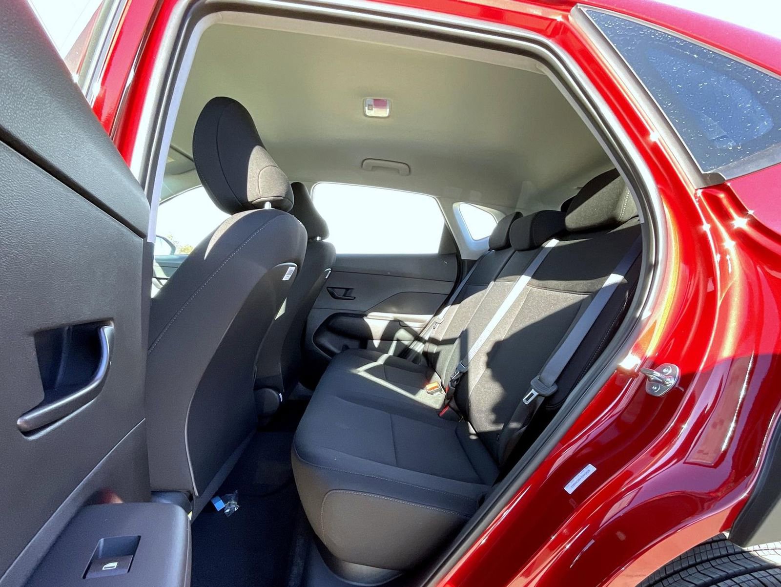 New 2026 Hyundai Kona SE image 12