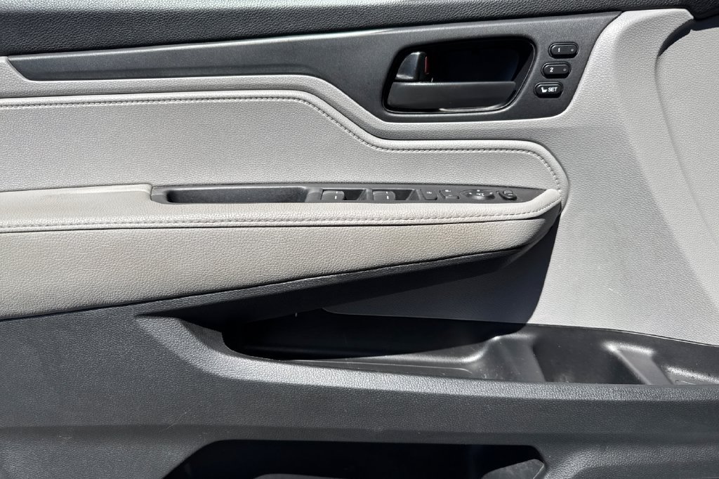 Used 2020 Honda Odyssey EX-L image 14