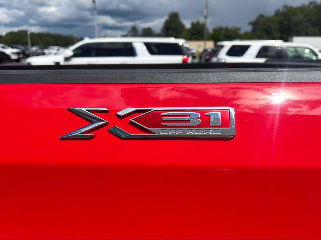 New 2026 GMC Sierra 1500 Elevation w/ Elevation Premium Package AWD/4WD image 10