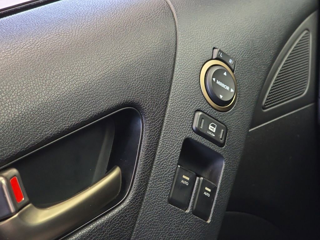 Used 2015 Hyundai Genesis 3.8 image 34