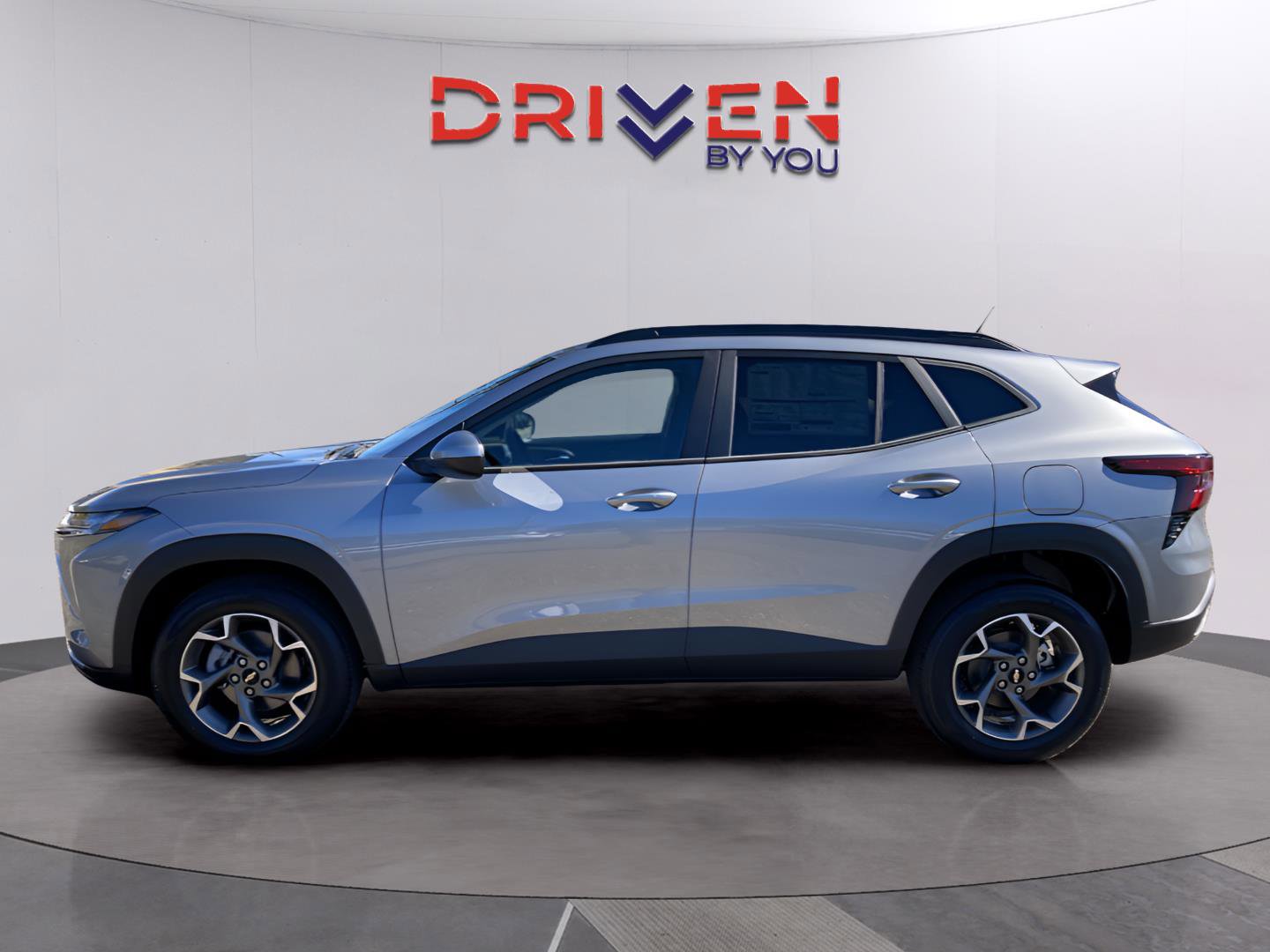 New 2026 Chevrolet Trax LT w/ Driver Confidence Package image 2