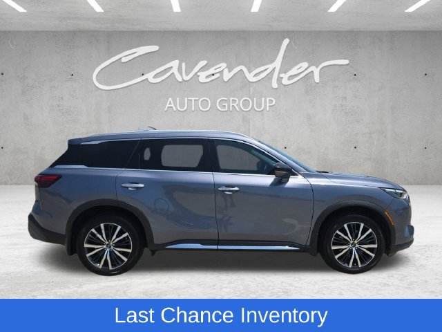 Used 2023 INFINITI QX60 Sensory w/ Cargo Package AWD/4WD image 18