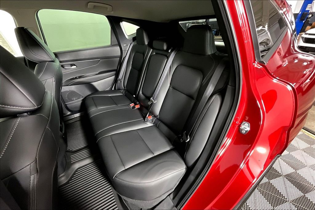 Used 2025 Nissan Murano SV image 15