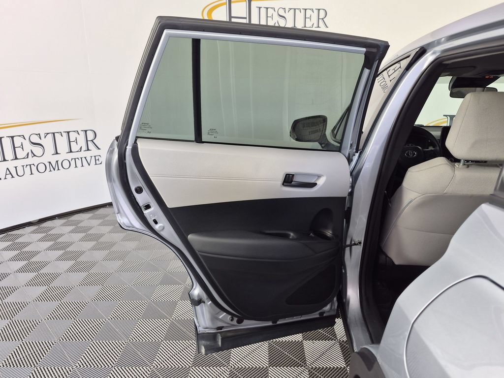 Used 2023 Toyota Corolla Cross L FWD image 30