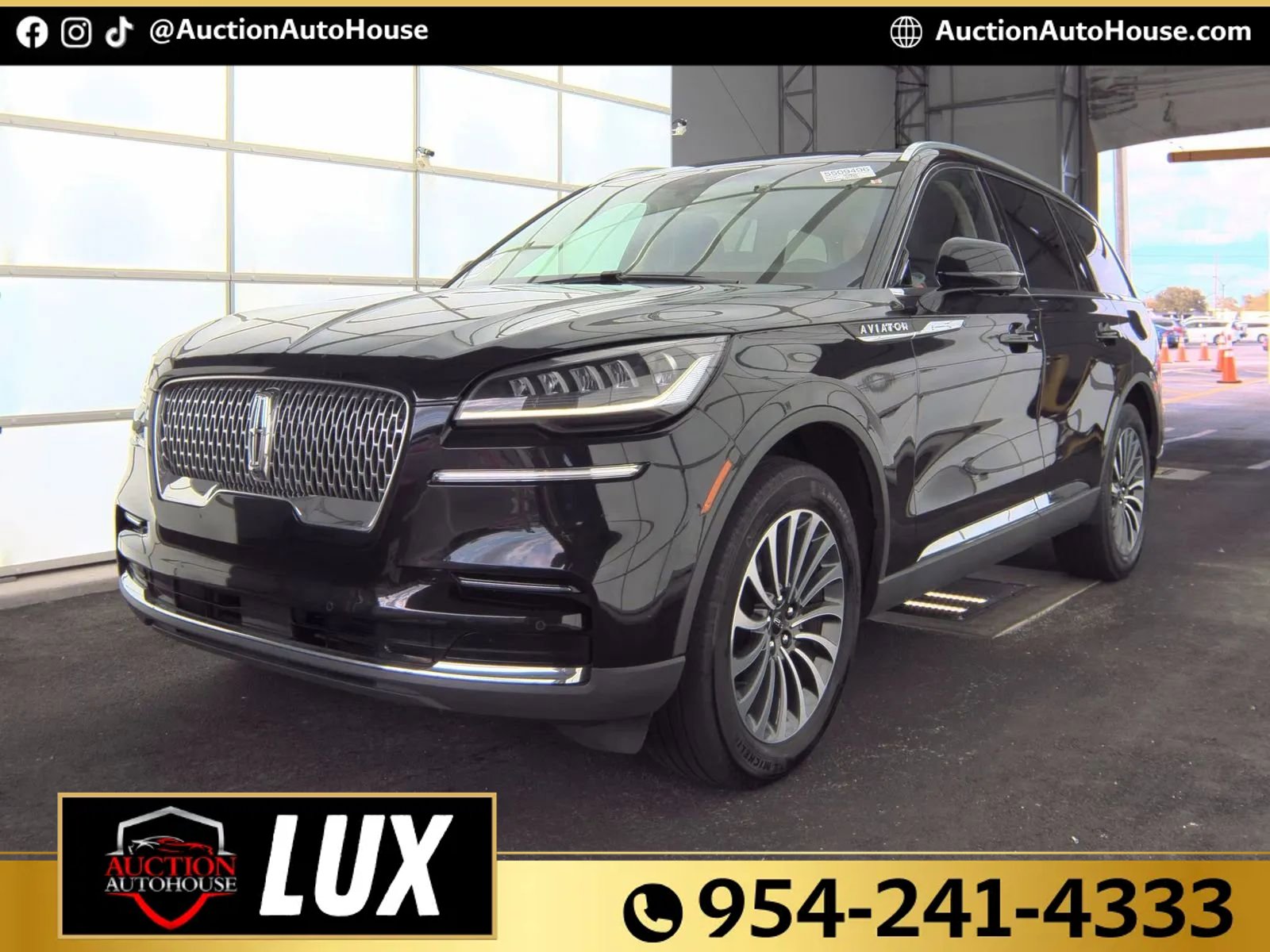 Used 2024 Lincoln Aviator Reserve image 1