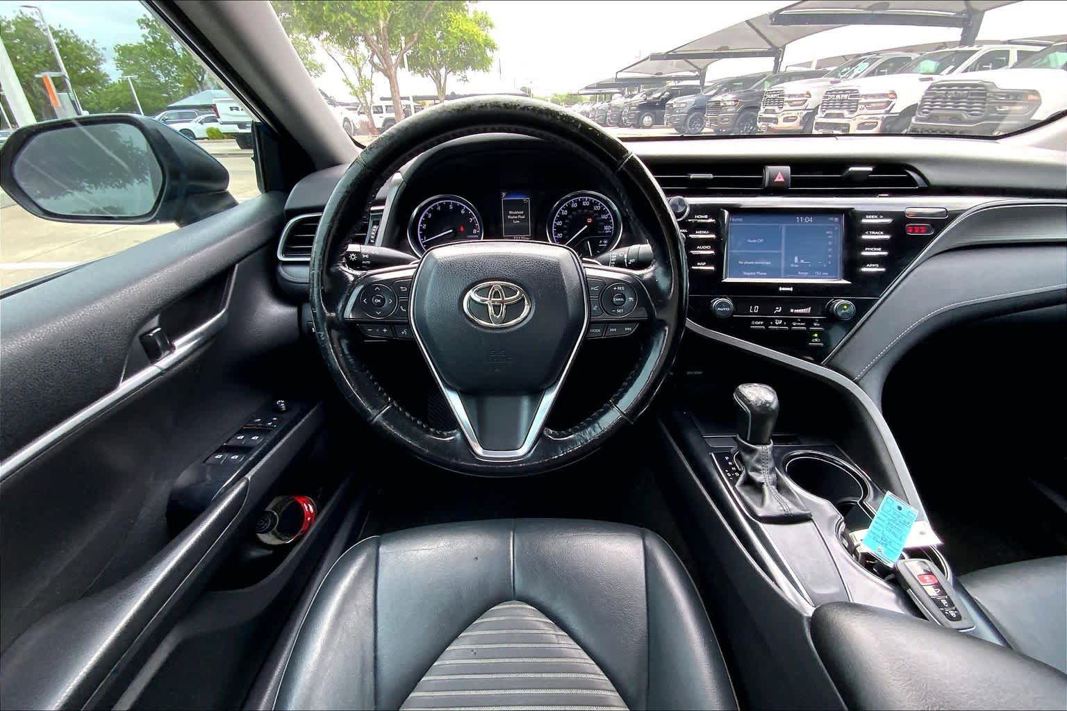 Used 2020 Toyota Camry SE w/ Convenience Package image 6