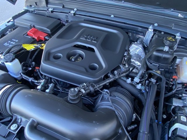 Used 2025 Jeep Wrangler Sport S image 11