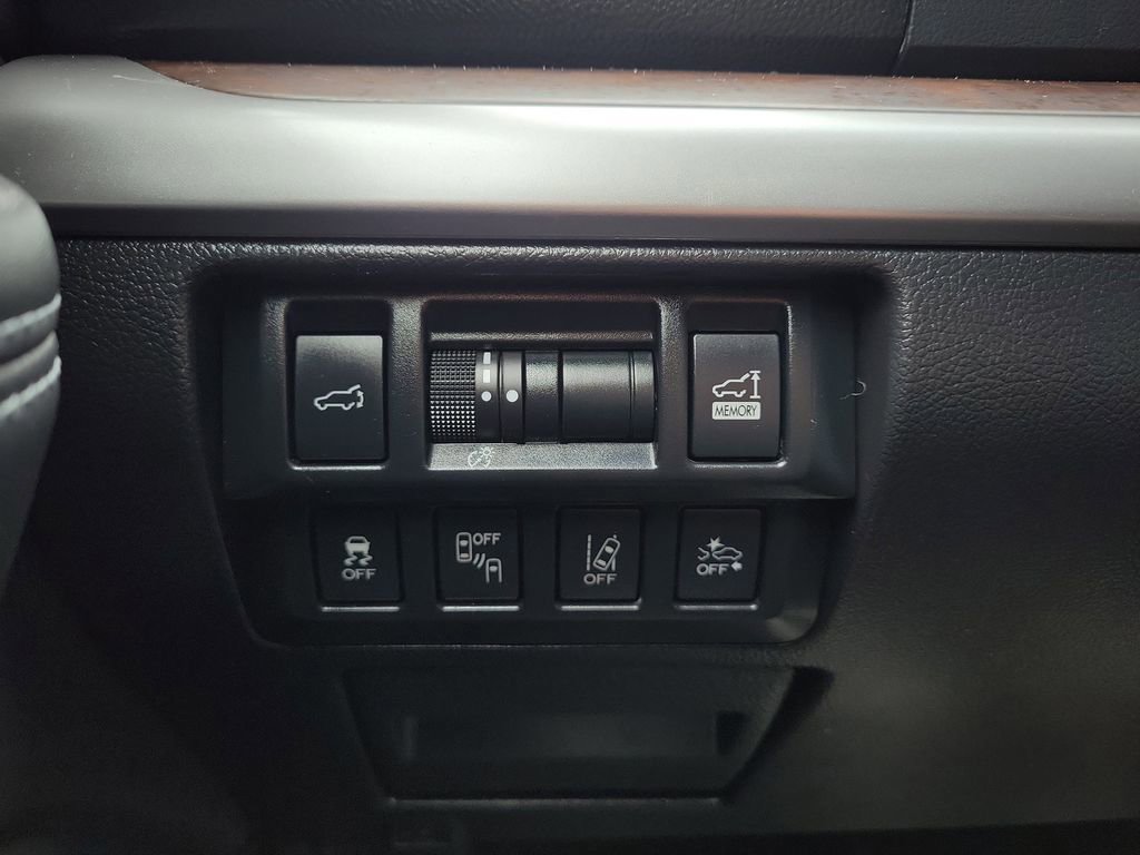 Used 2018 Subaru Outback 2.5i Limited image 26