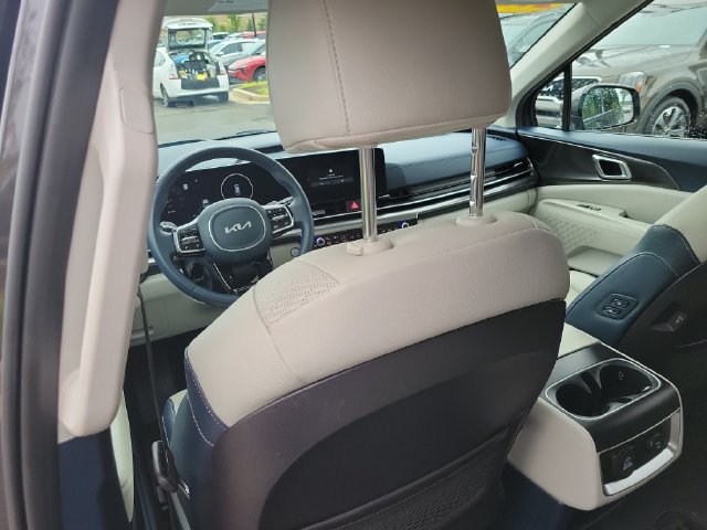 Certified 2025 Kia Carnival SX Prestige FWD image 20