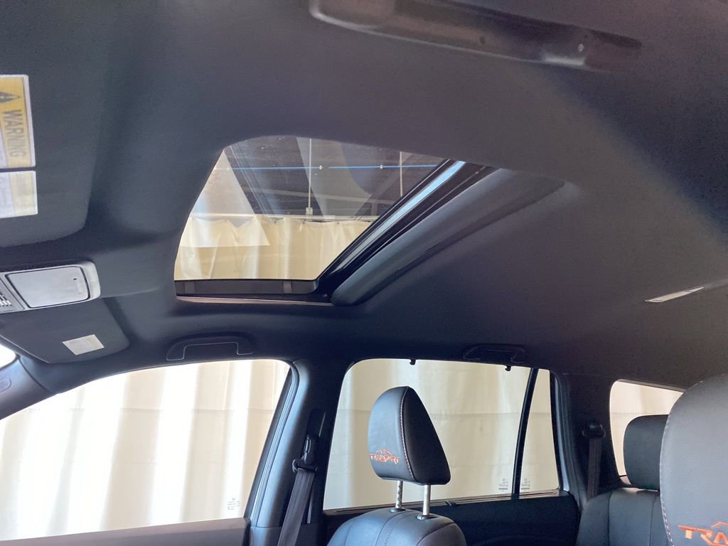 Used 2022 Honda Pilot TrailSport image 24