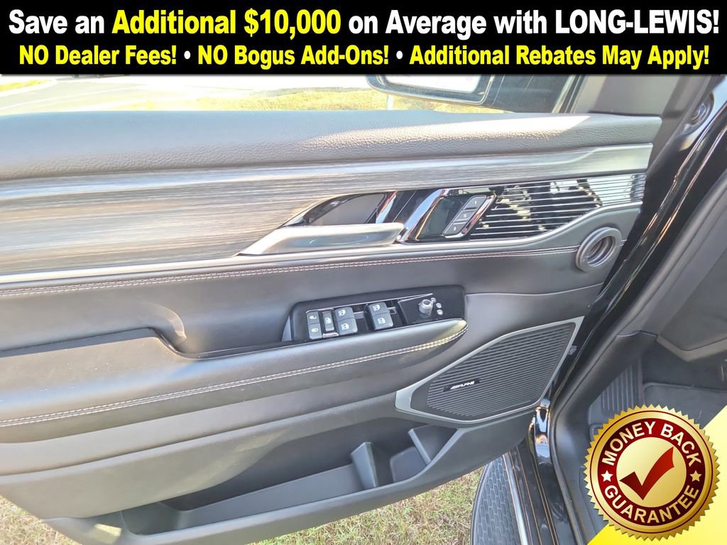 Used 2024 Jeep Wagoneer L Series III w/ Flexible Seating Group image 16