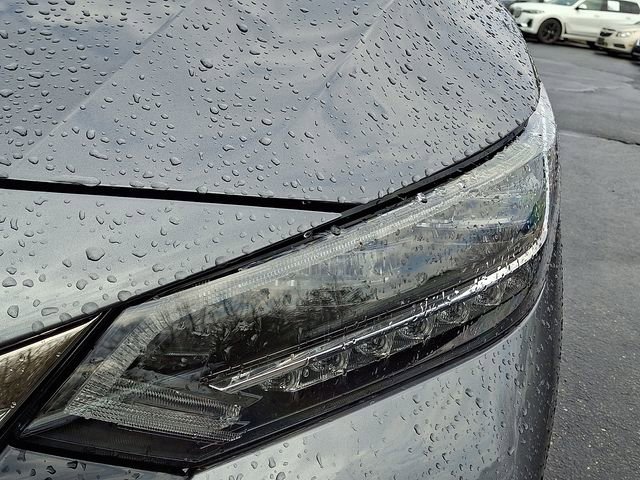 Used 2023 Nissan Sentra SR w/ SR Premium Package image 9