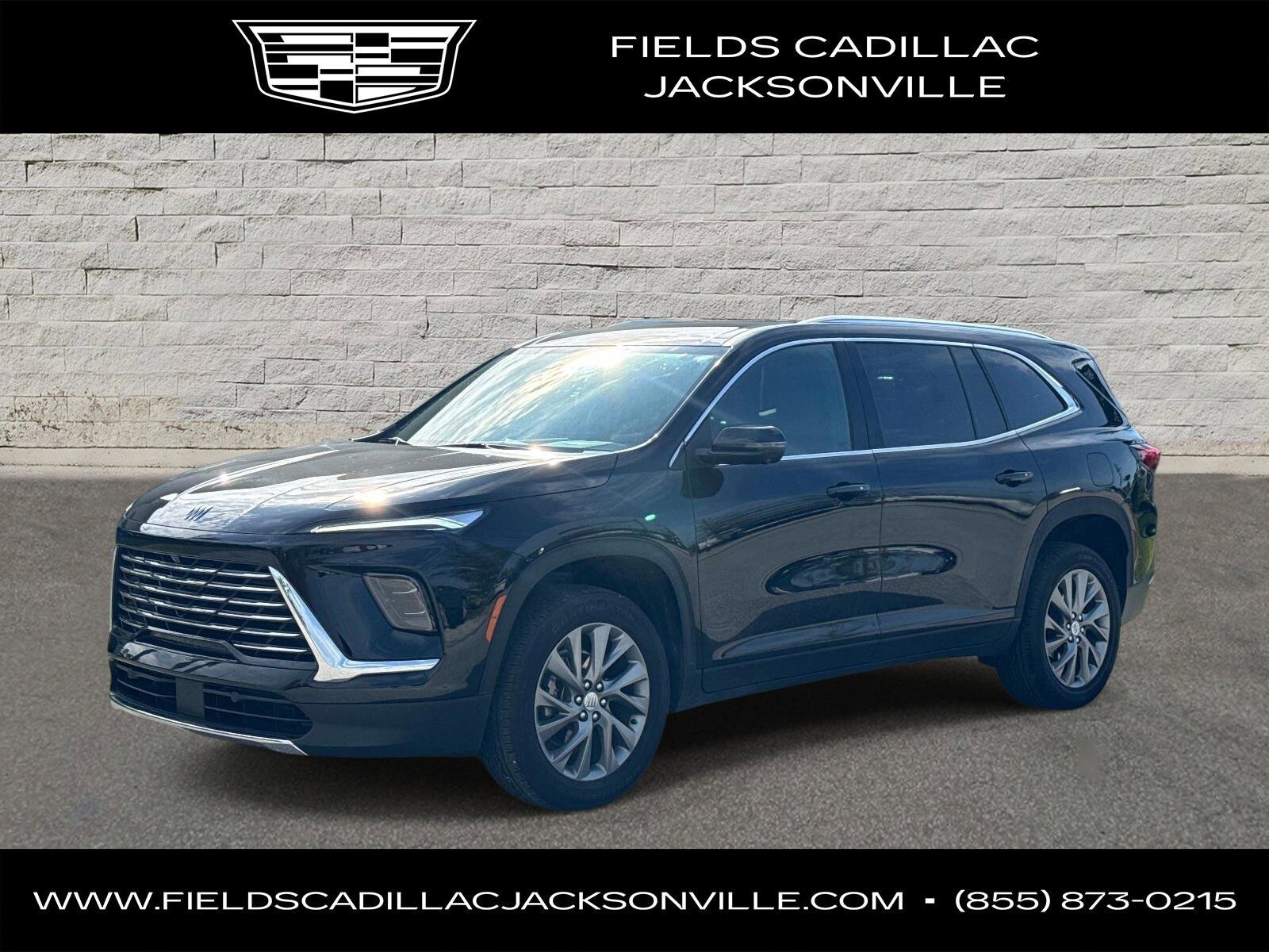 Used 2025 Buick Enclave Preferred FWD image 1