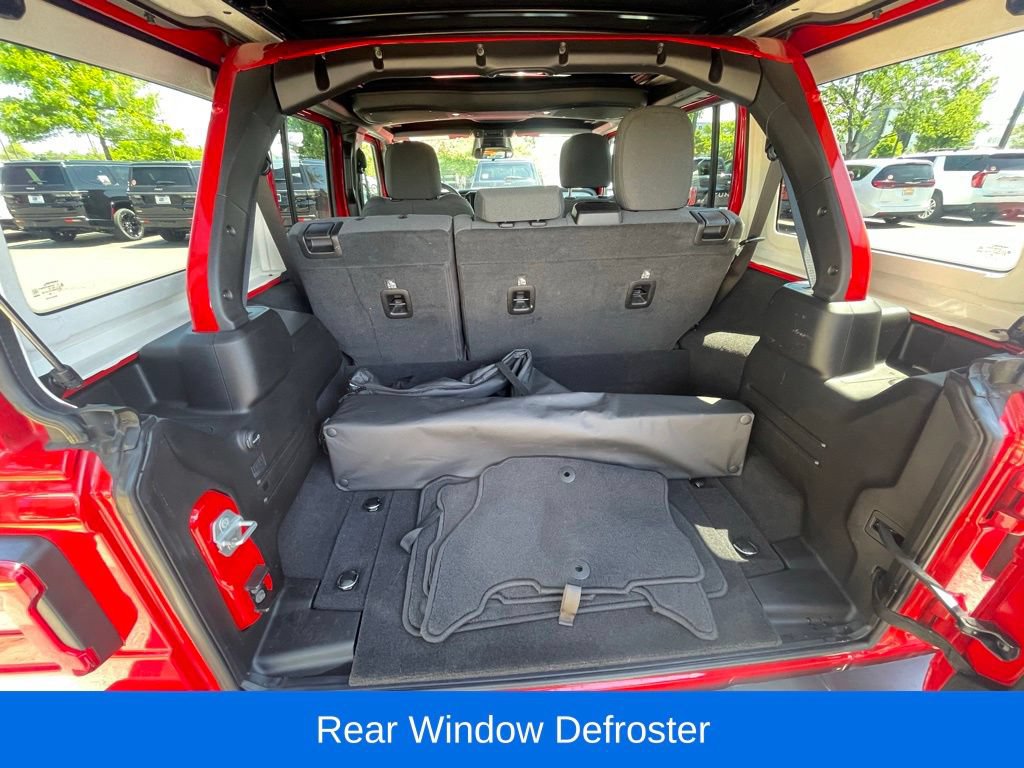 Certified 2025 Jeep Wrangler Unlimited Sahara w/ Safety Group AWD/4WD image 12