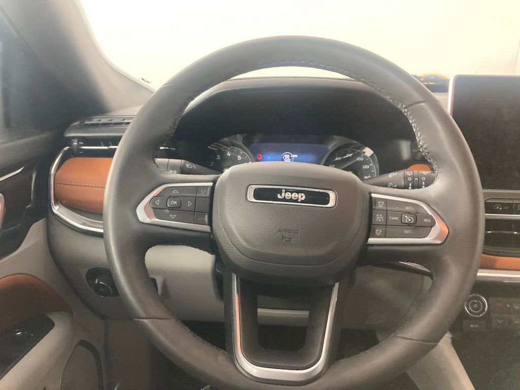 Used 2024 Jeep Compass Limited image 7