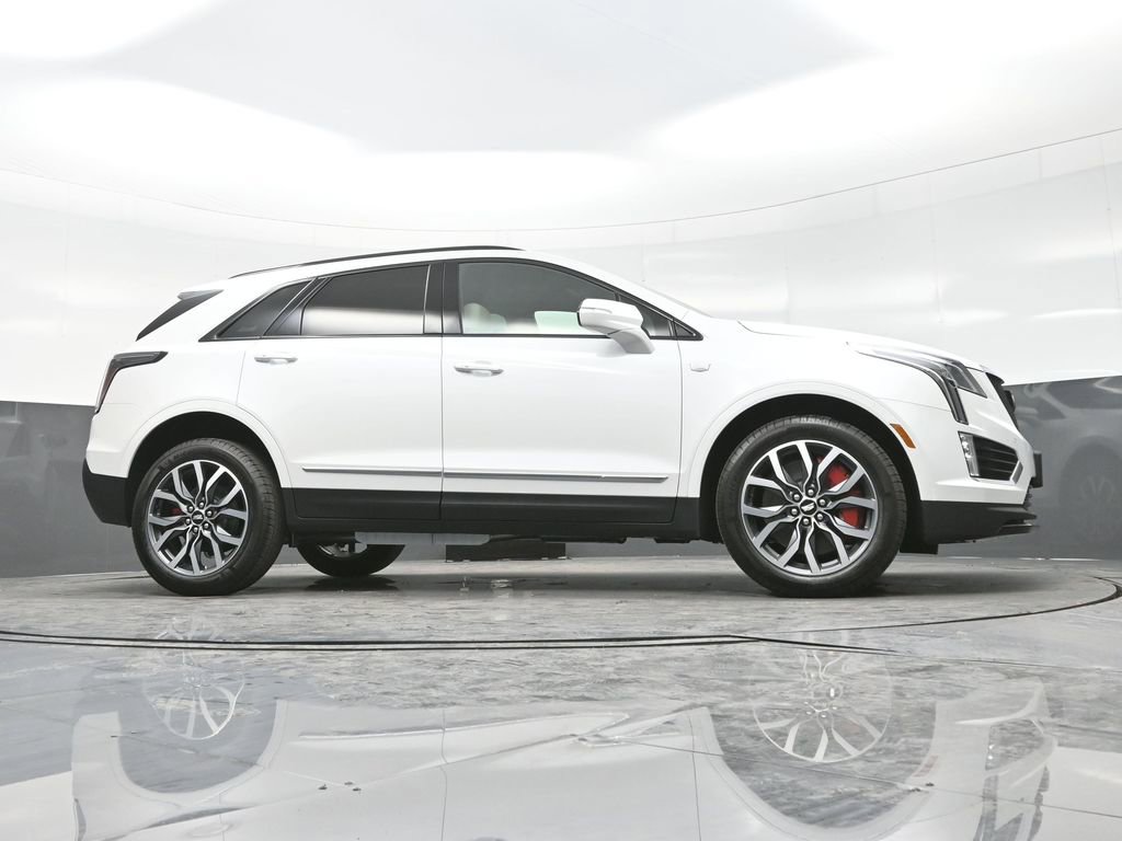 New 2025 Cadillac XT5 Sportv w/ LPO, Floor Liner Package image 24