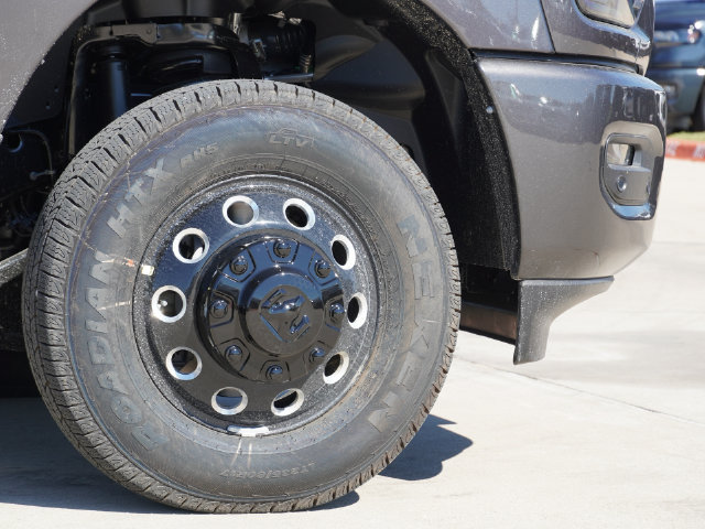 New 2027 RAM 3500 Big Horn AWD/4WD image 19