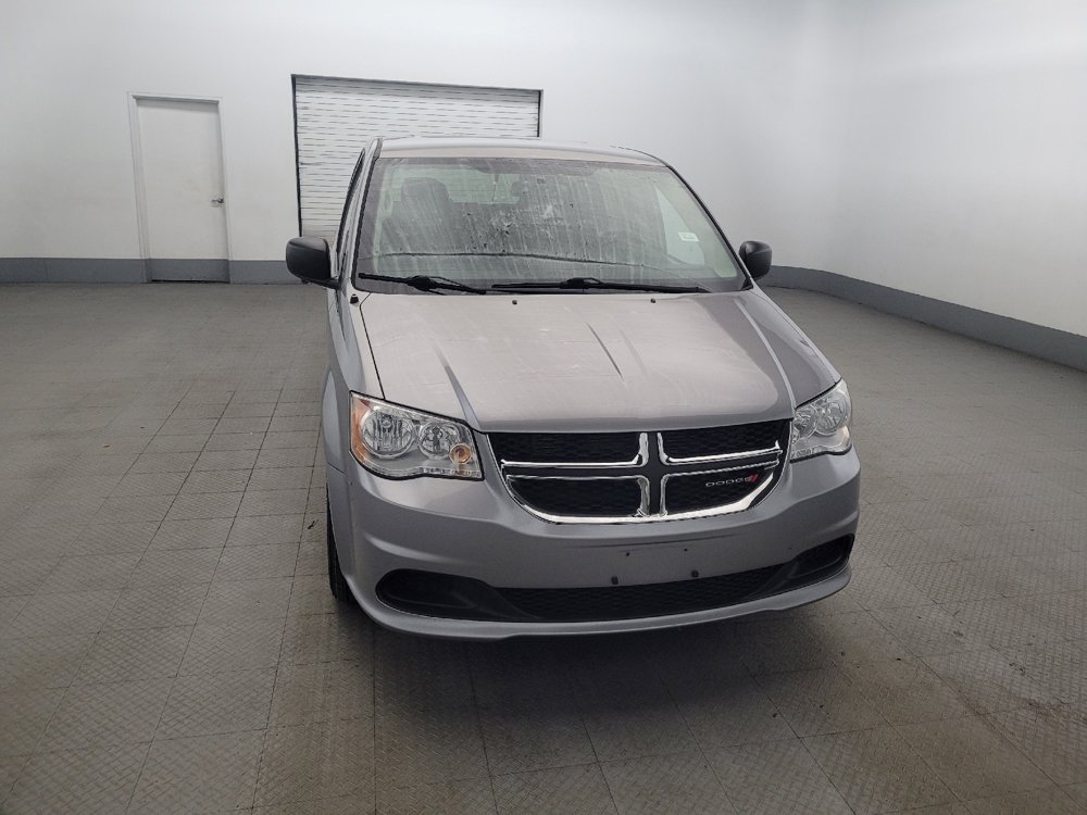 Used 2018 Dodge Grand Caravan SE w/ UConnect Hands-Free Group FWD image 14