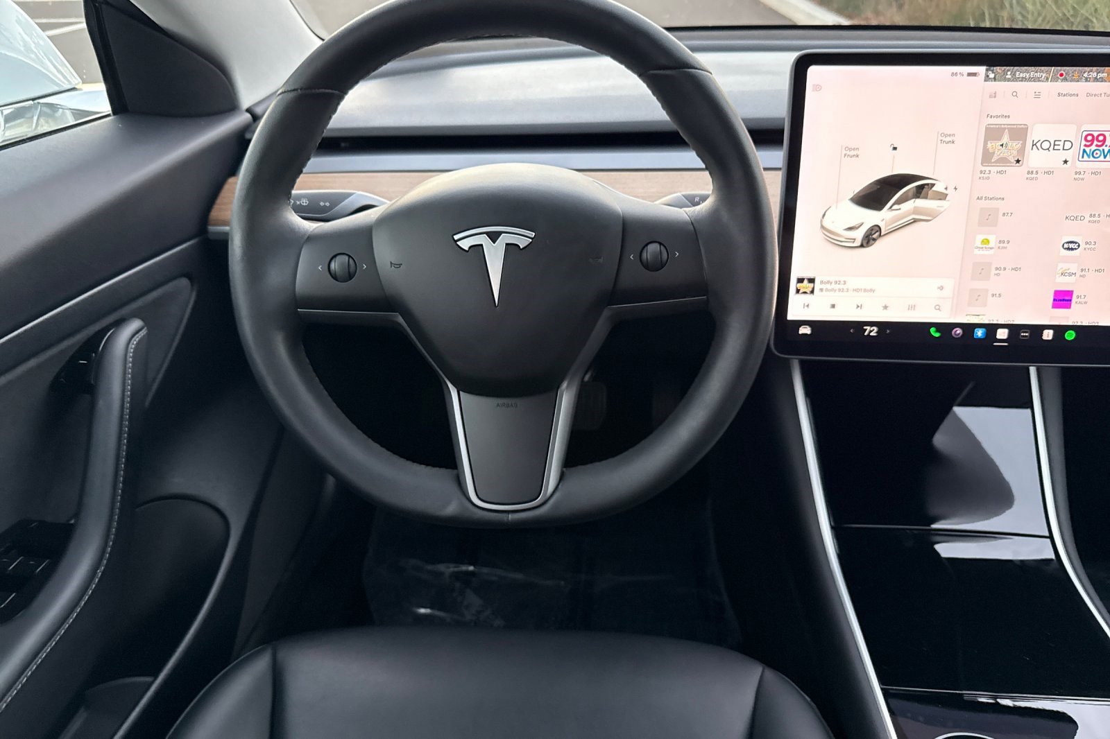 Used 2020 Tesla Model 3 Standard Range image 18