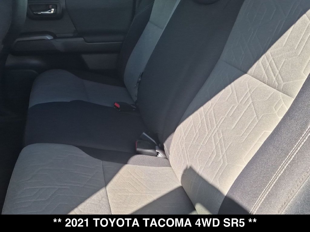 Used 2021 Toyota Tacoma TRD Sport AWD/4WD image 3