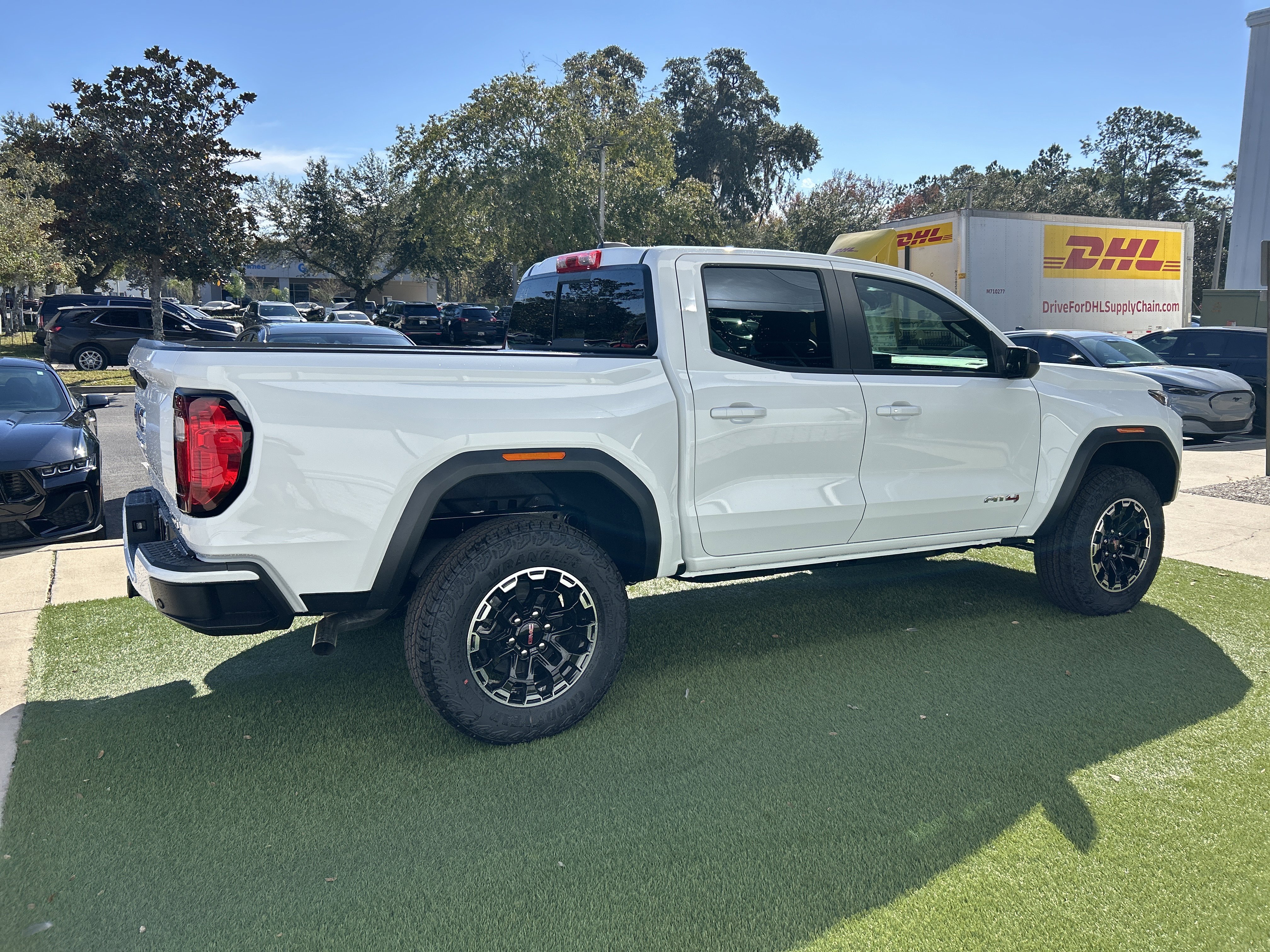 New 2026 GMC Canyon AT4 image 9