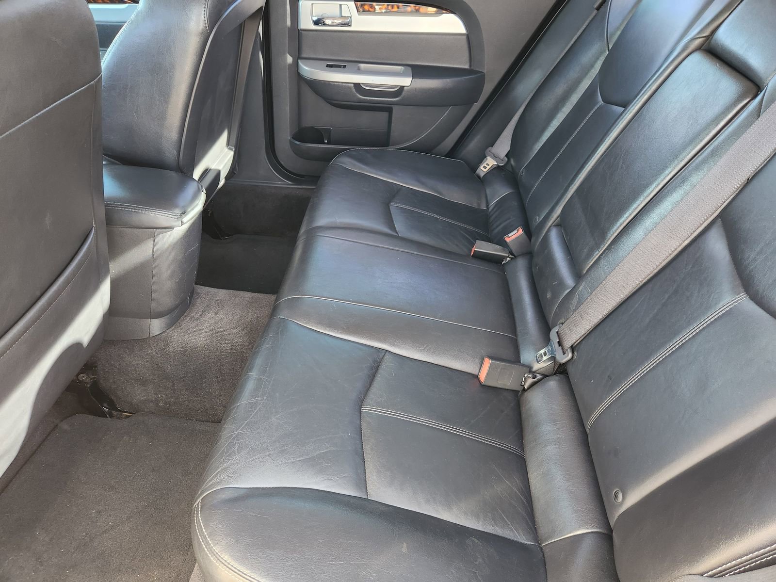 Used 2010 Chrysler Sebring Limited image 34