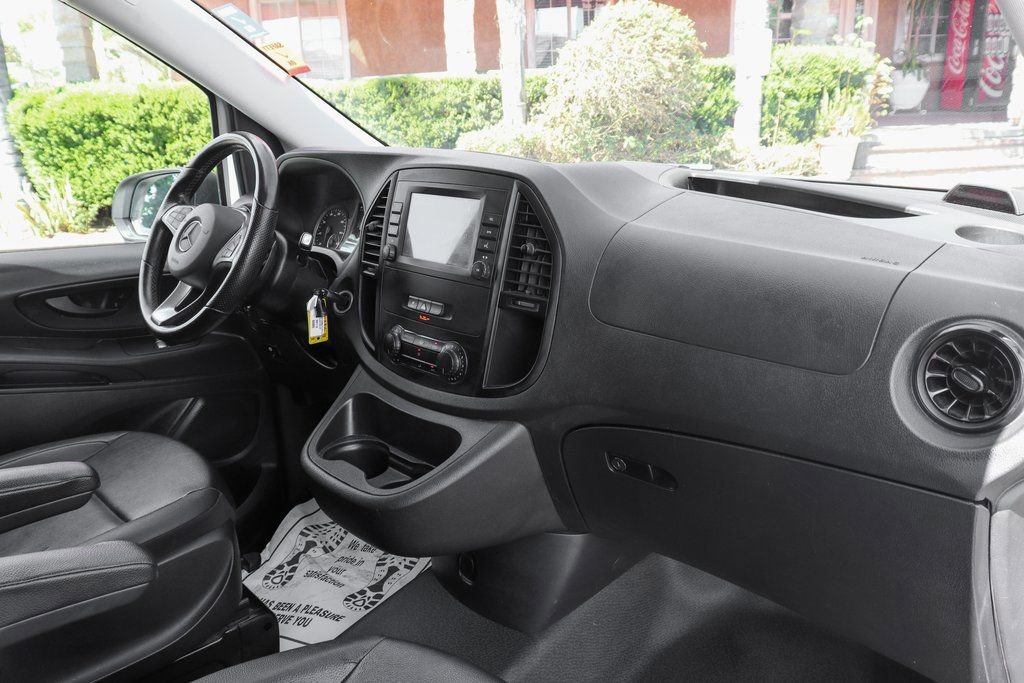 Used 2021 Mercedes-Benz Metris image 35