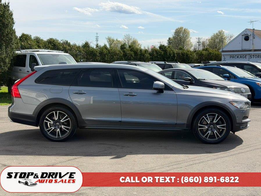 Used 2017 Volvo V90 T6 Cross Country AWD/4WD image 6