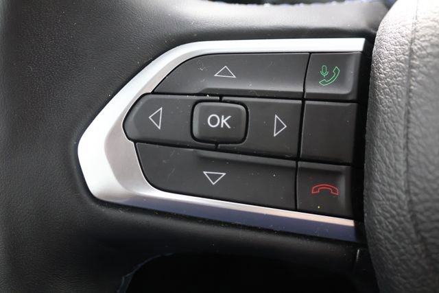 Used 2022 Jeep Compass Latitude w/ Convenience Group AWD/4WD image 11