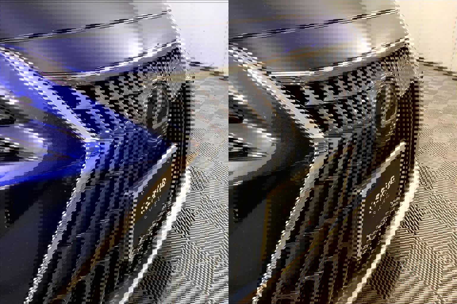 Certified 2024 Lexus ES 350 w/ Accessory Package (Z2) image 30