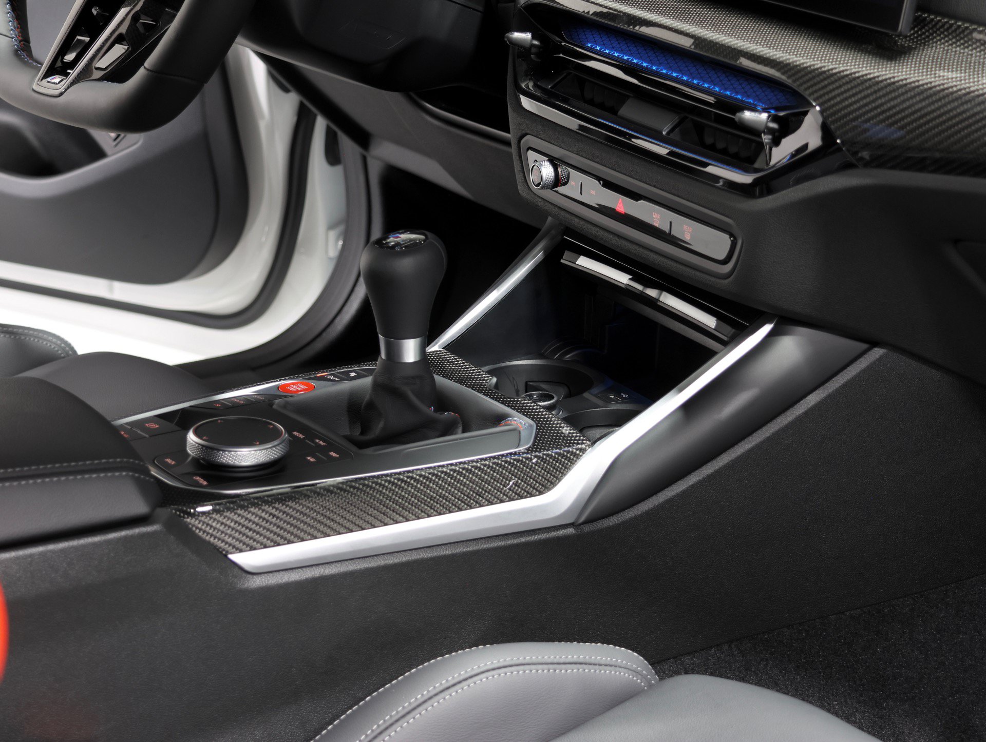 Used 2026 BMW M2 w/ Lighting Package RWD image 99