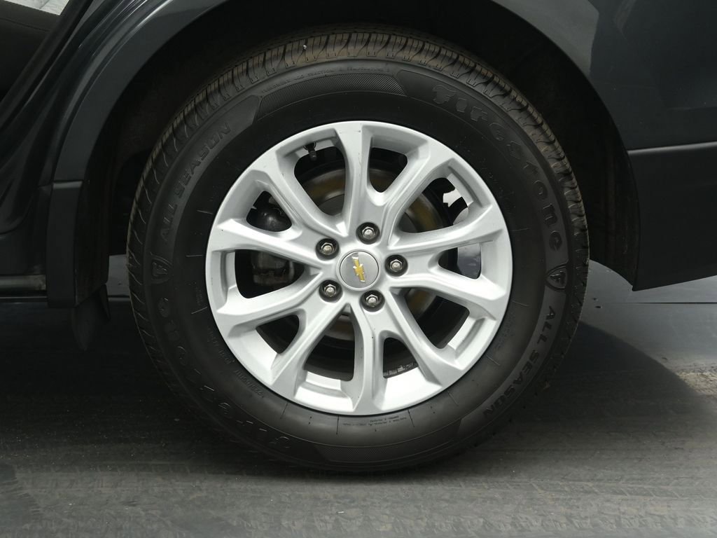 Used 2019 Chevrolet Equinox LS image 22