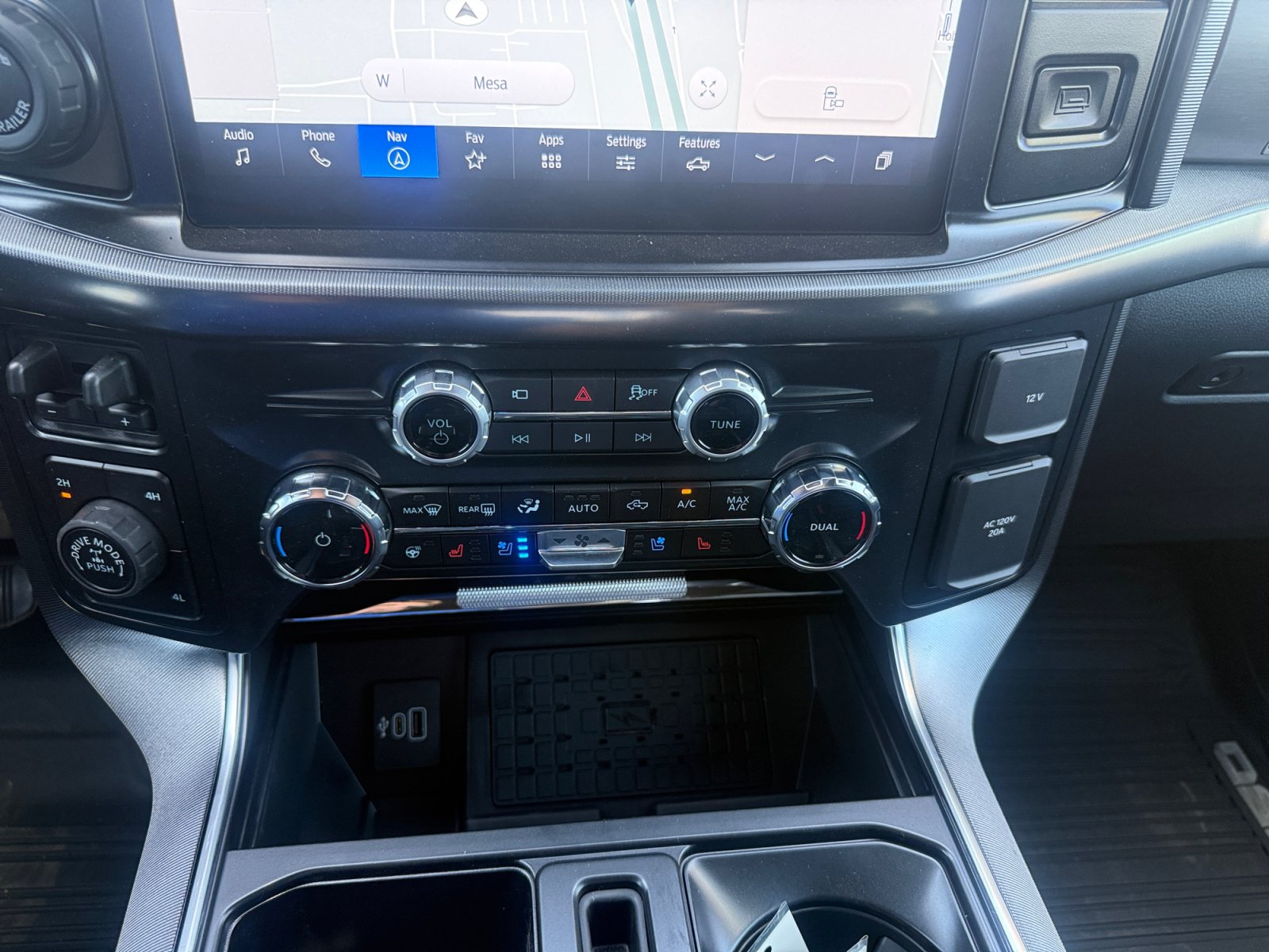 Used 2026 Ford F150 Platinum w/ Equipment Group 702A High AWD/4WD image 25