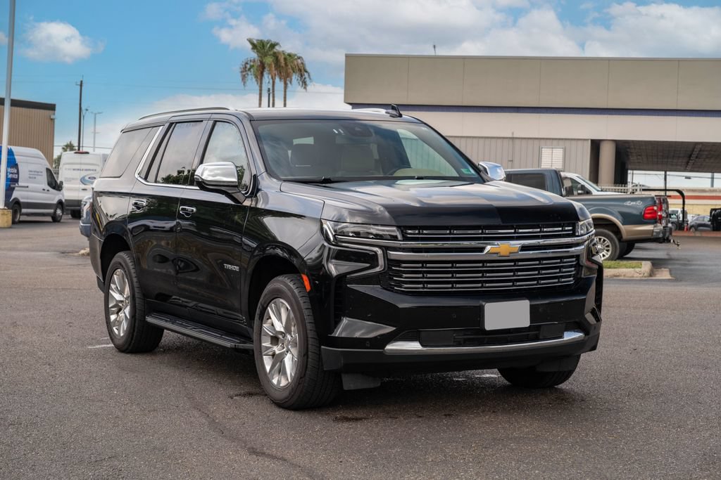 Used 2024 Chevrolet Tahoe Premier AWD/4WD image 1