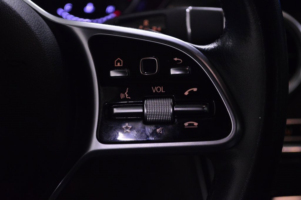 Used 2021 Mercedes-Benz GLC 300 4MATIC image 22