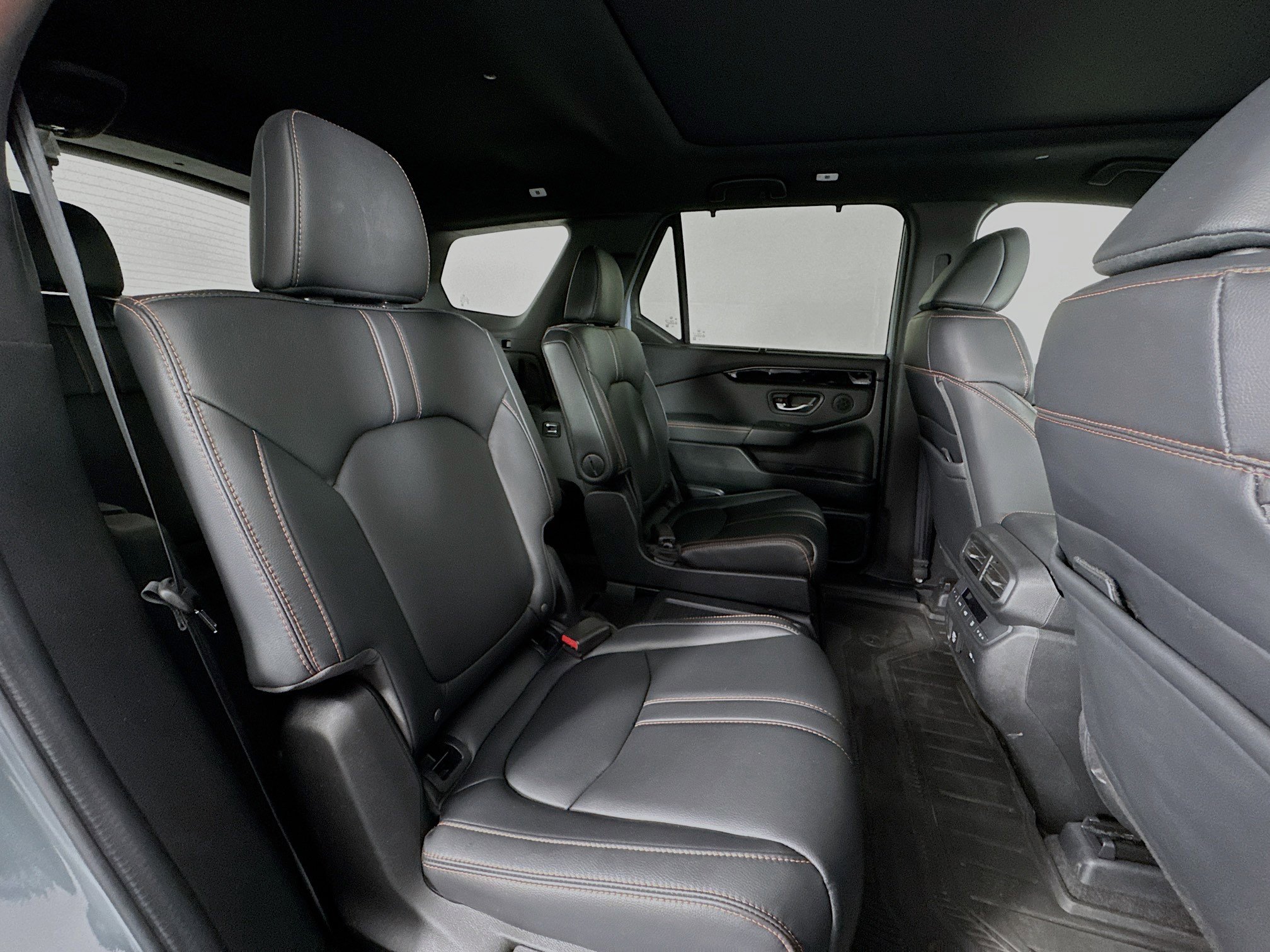 Certified 2024 Honda Pilot TrailSport image 28