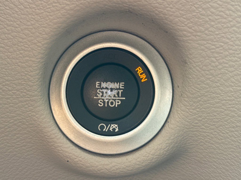 Used 2020 Chrysler Voyager Lxi image 22