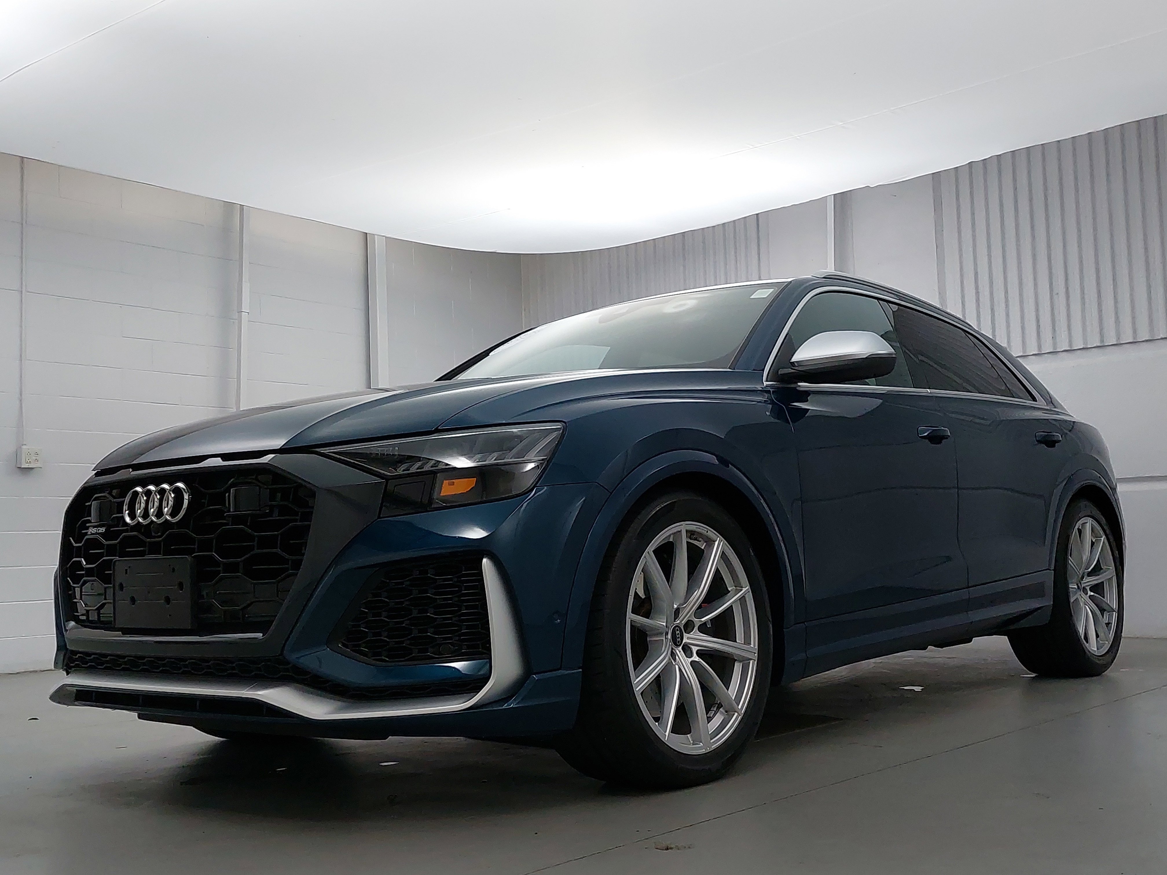 Used 2022 Audi RS Q8 4.0T image 1