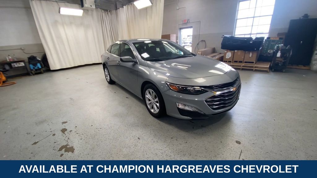 Used 2024 Chevrolet Malibu LT FWD image 2
