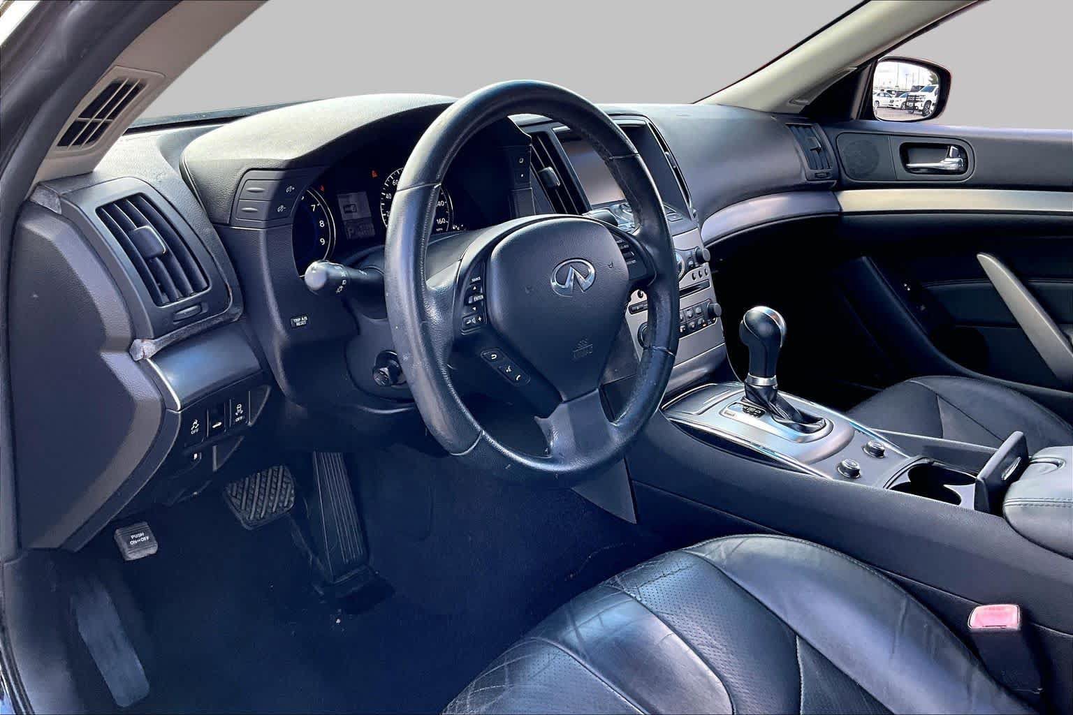 Used 2011 INFINITI G37 Journey w/ Premium Pkg RWD image 14