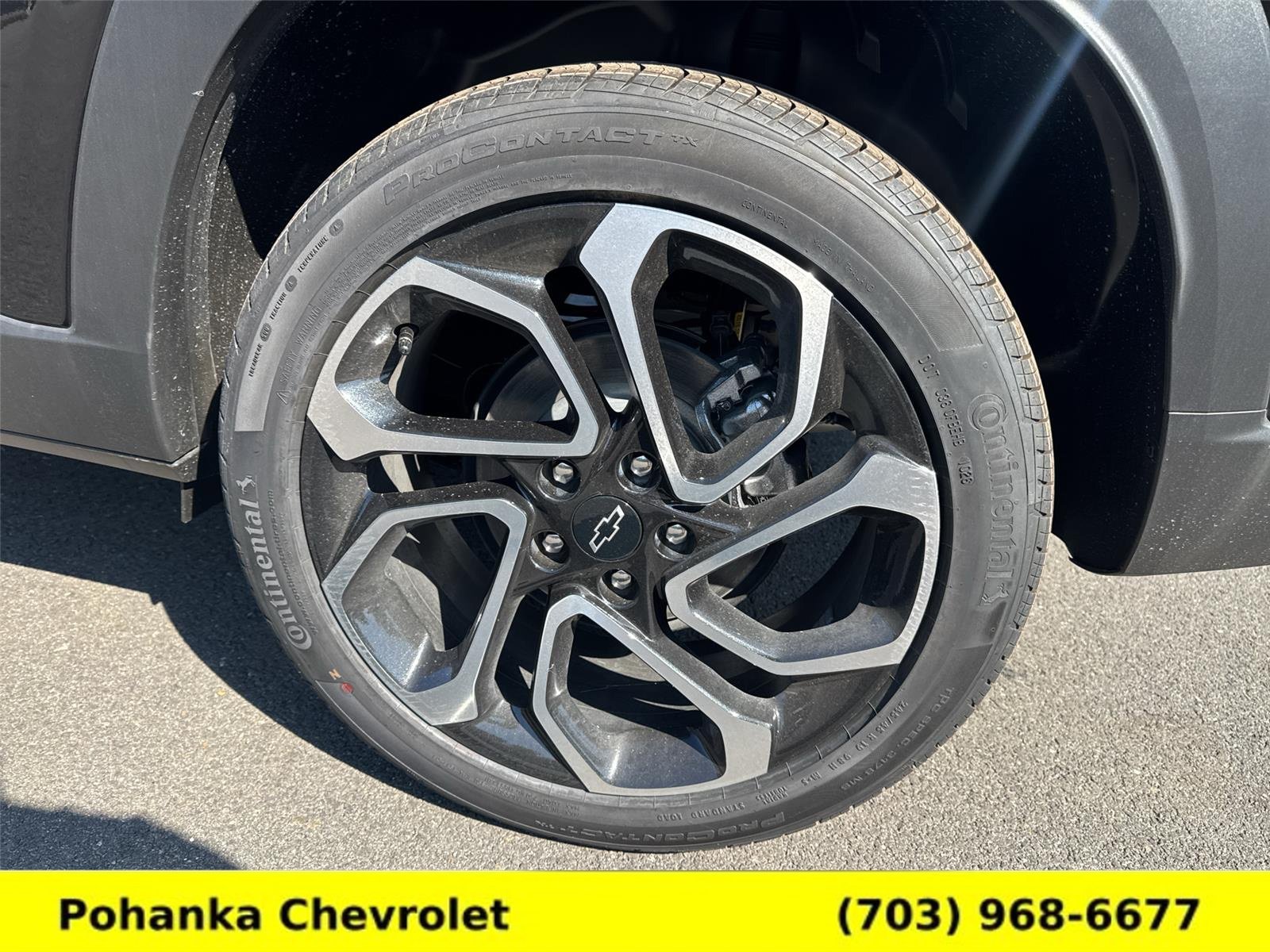 New 2026 Chevrolet Trax RS w/ Sunroof Package FWD image 32