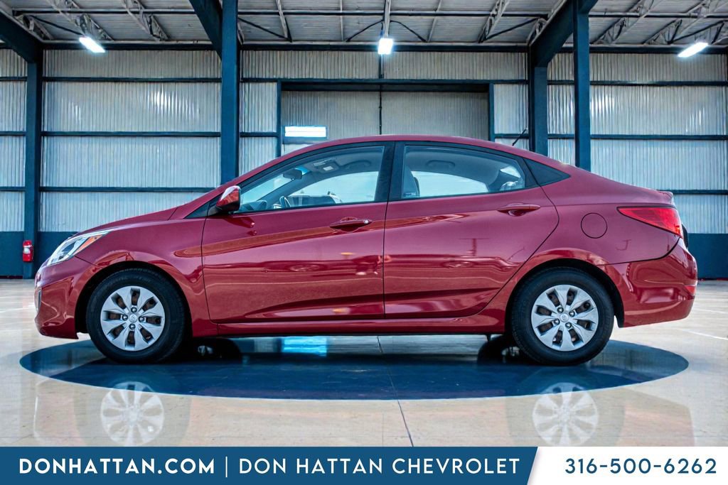 Used 2016 Hyundai Accent SE video 2