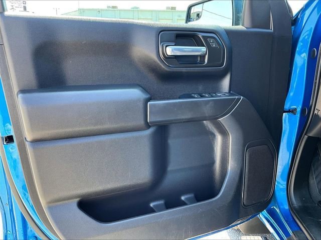 Used 2022 Chevrolet Silverado 1500 Custom Trail Boss w/ LPO, Dark Essentials Package AWD/4WD image 9