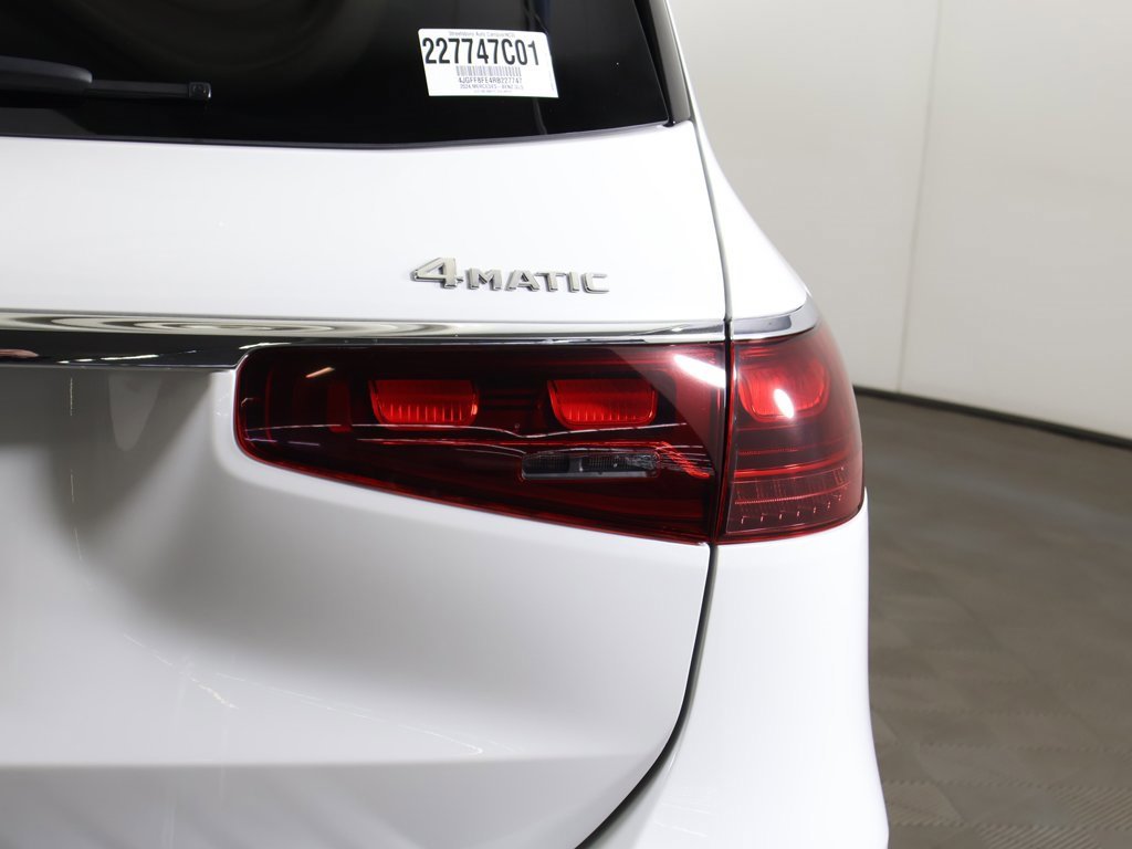 Used 2024 Mercedes-Benz GLS 580 4MATIC w/ Warmth & Comfort Package image 22