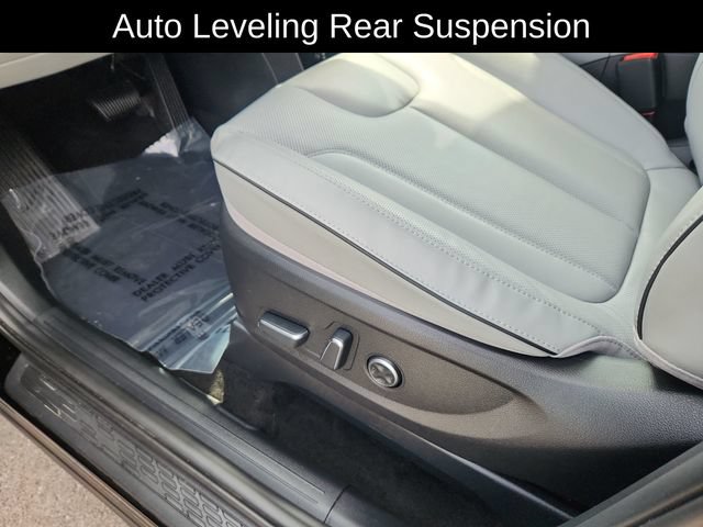 Used 2023 Hyundai Palisade SEL w/ Premium Package AWD/4WD image 21
