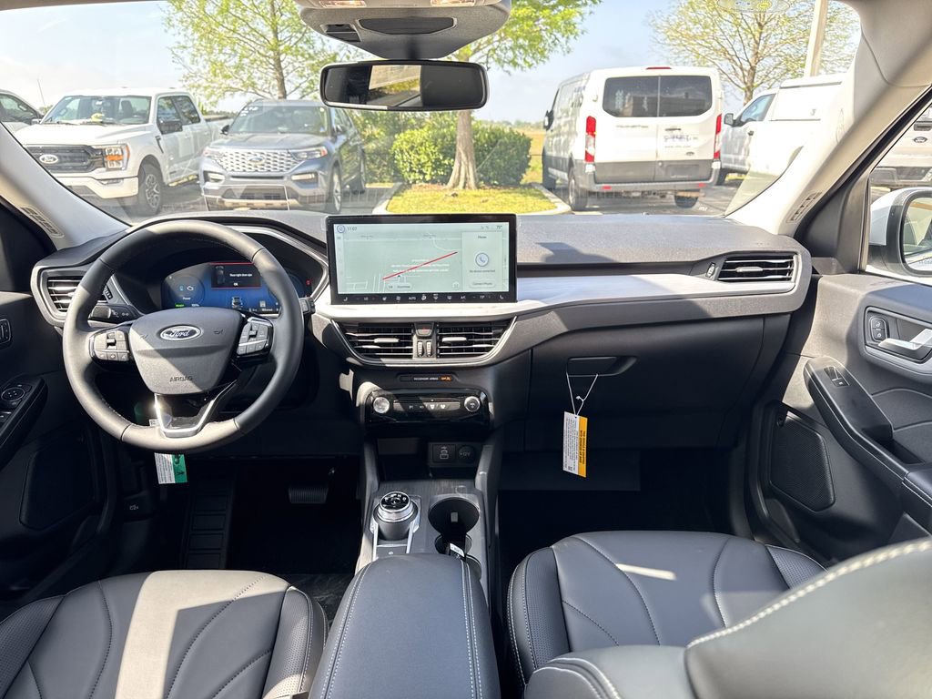 New 2025 Ford Escape SE w/ PHEV Premium Package image 11