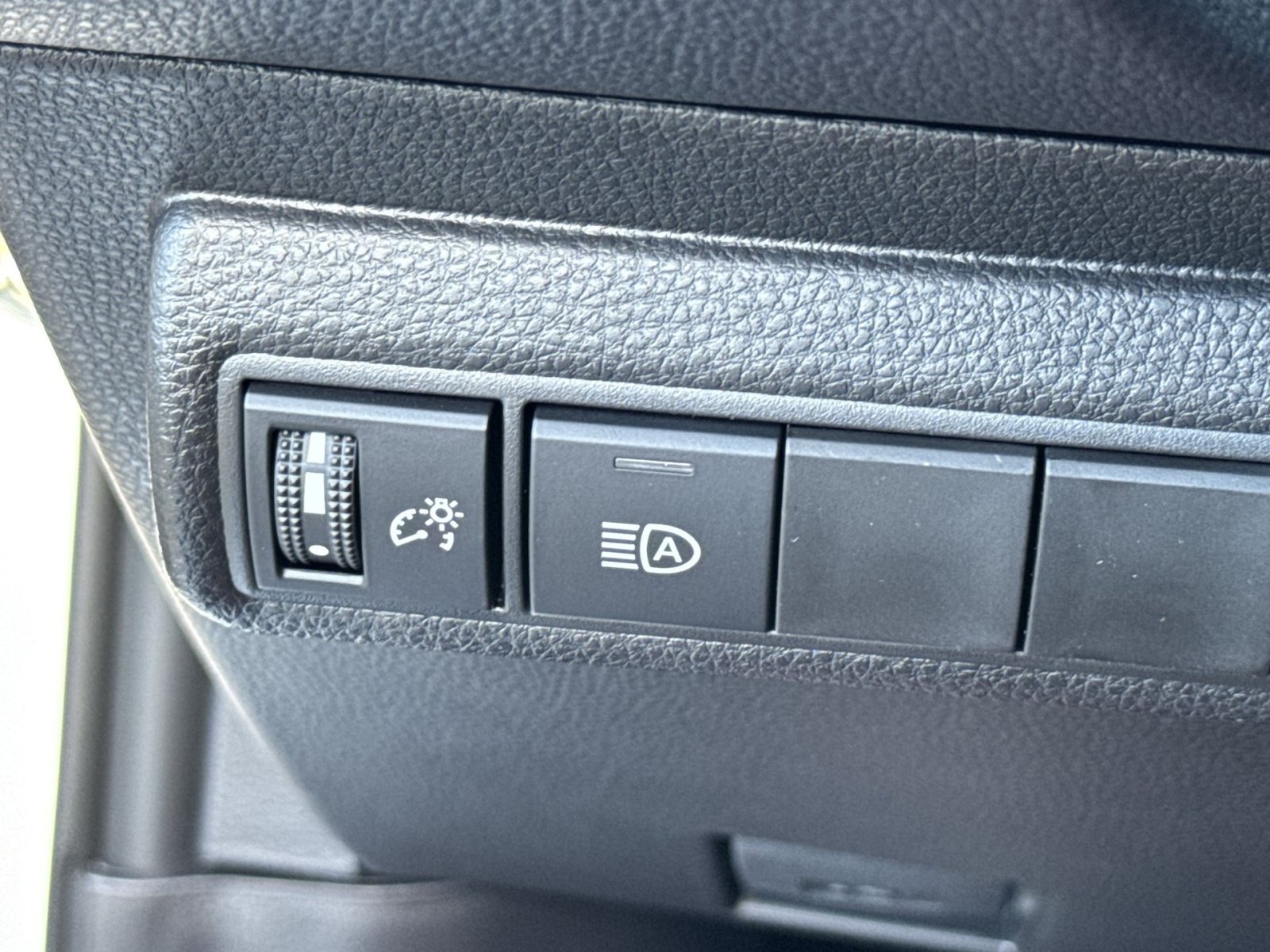 New 2027 Toyota Corolla LE FWD image 39