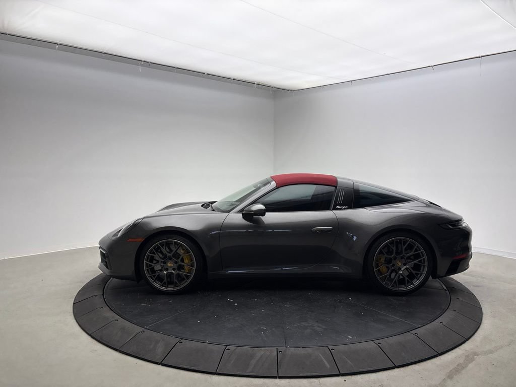 Certified 2022 Porsche 911 Targa 4S AWD/4WD image 2