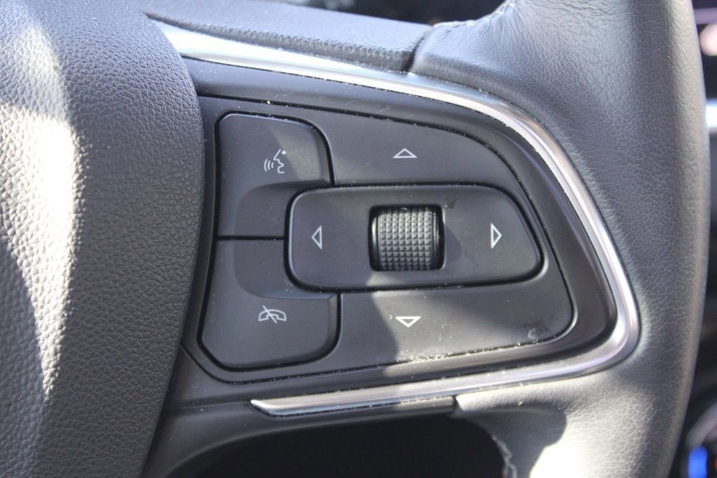Used 2023 Buick Encore GX Essence w/ Experience Buick Package image 23
